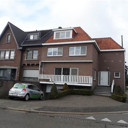 Vakantiewoningen De Jud Maasmechelen Eksteriør billede