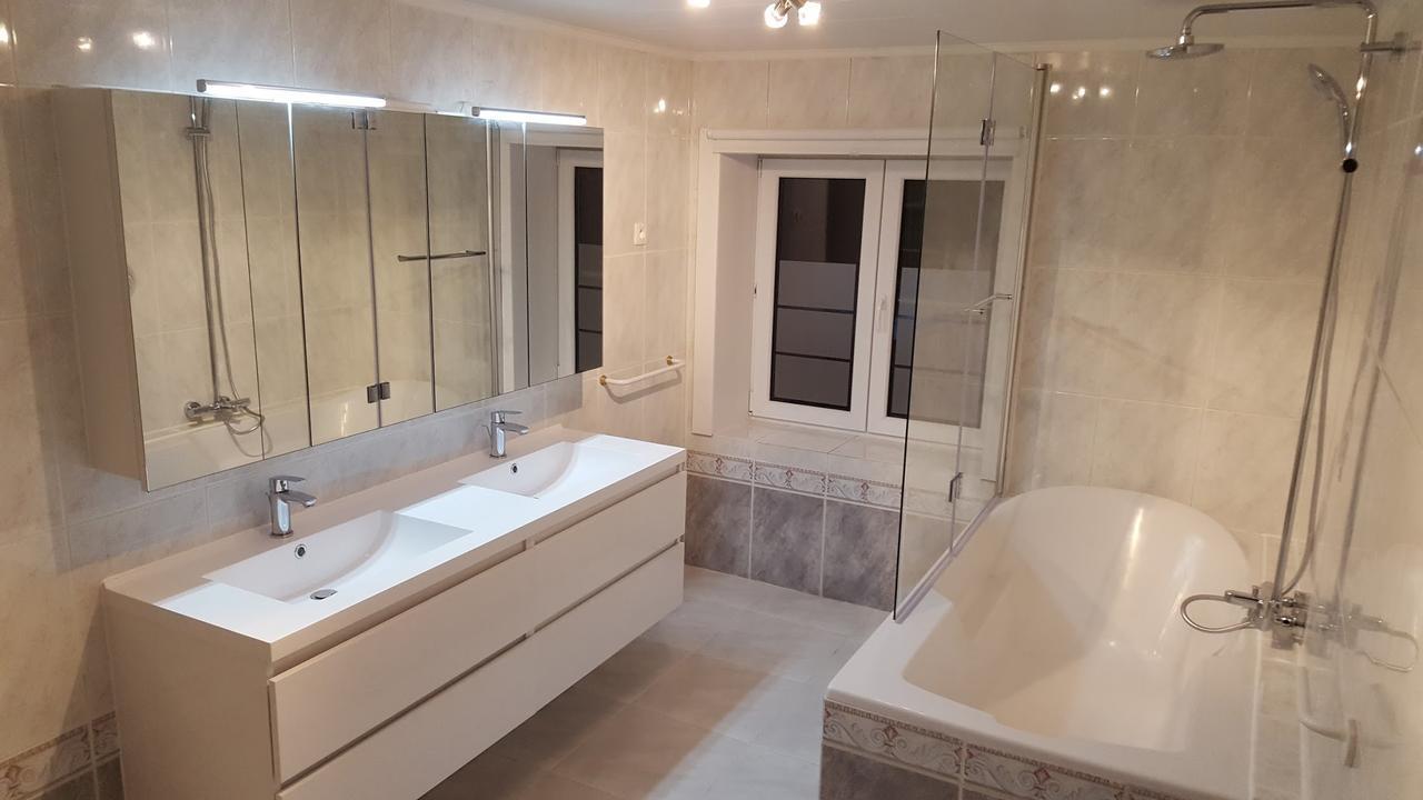 Vakantiewoningen De Jud Maasmechelen Eksteriør billede